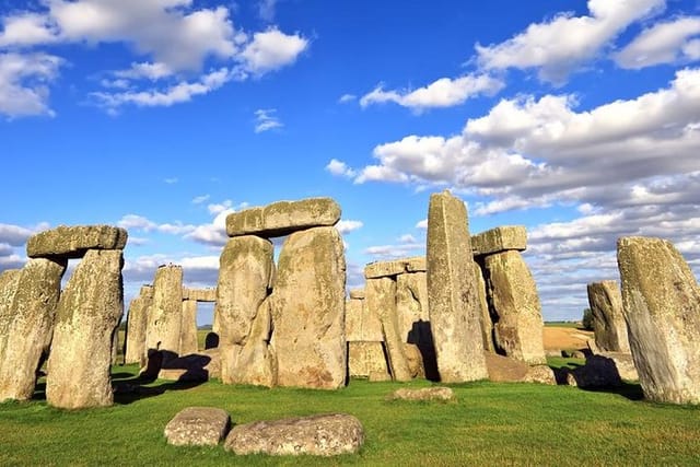 Stonehenge 3,500 year old structure